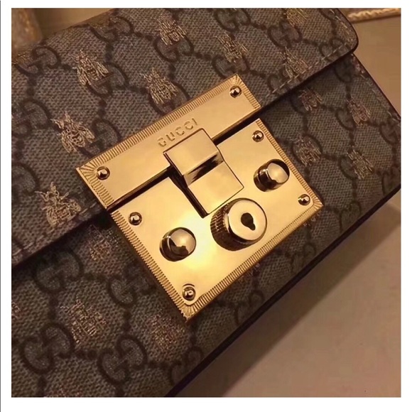 Handbag - Picture 4 of 5